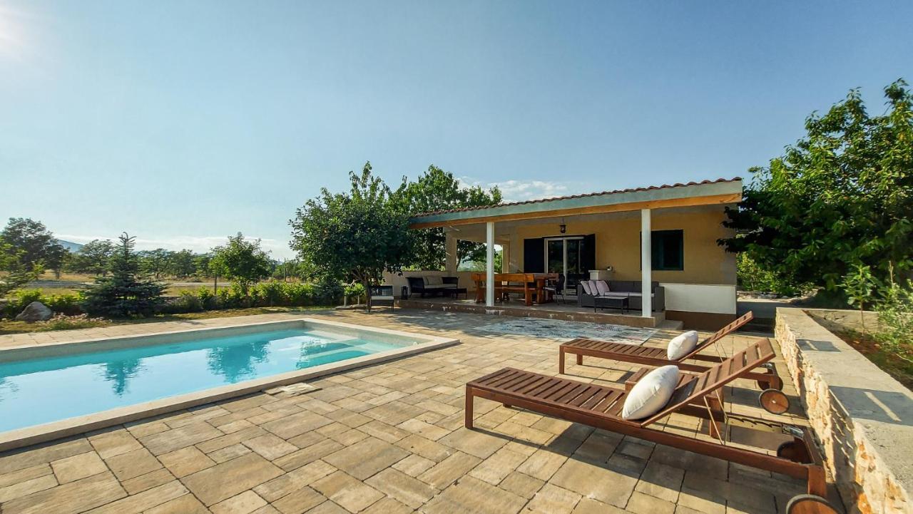 Krusvar Villa Legacy מראה חיצוני תמונה