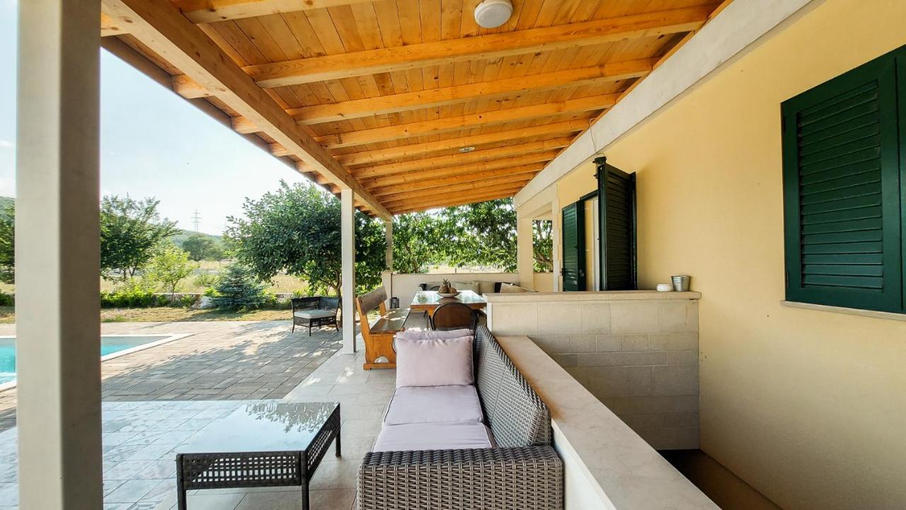 Krusvar Villa Legacy מראה חיצוני תמונה