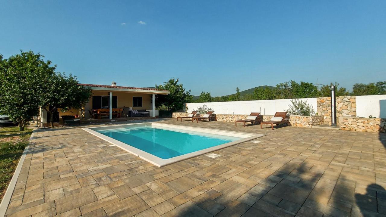 Krusvar Villa Legacy מראה חיצוני תמונה