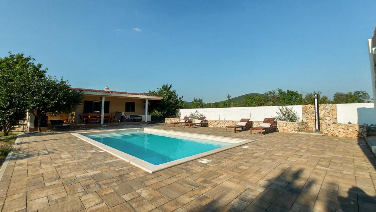 Krusvar Villa Legacy מראה חיצוני תמונה
